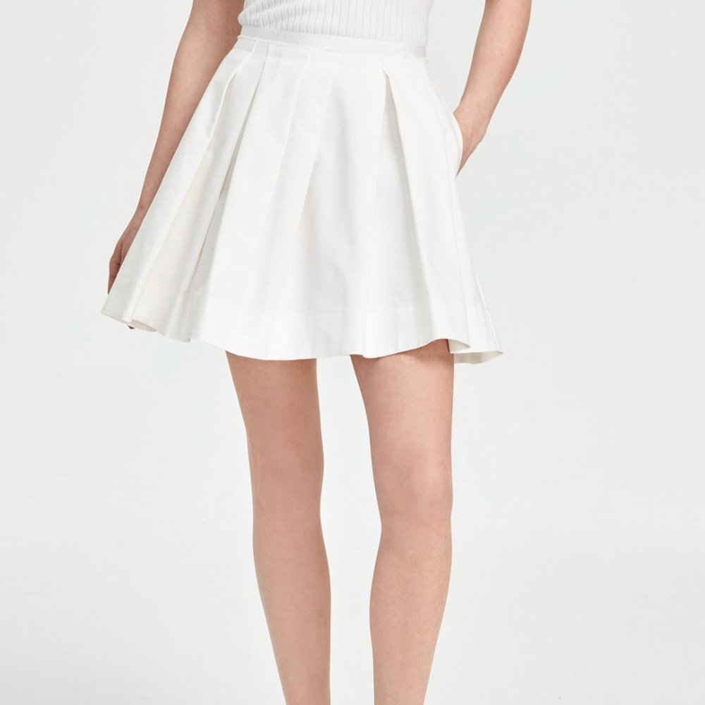 Astr White Mini Skirt with pockets